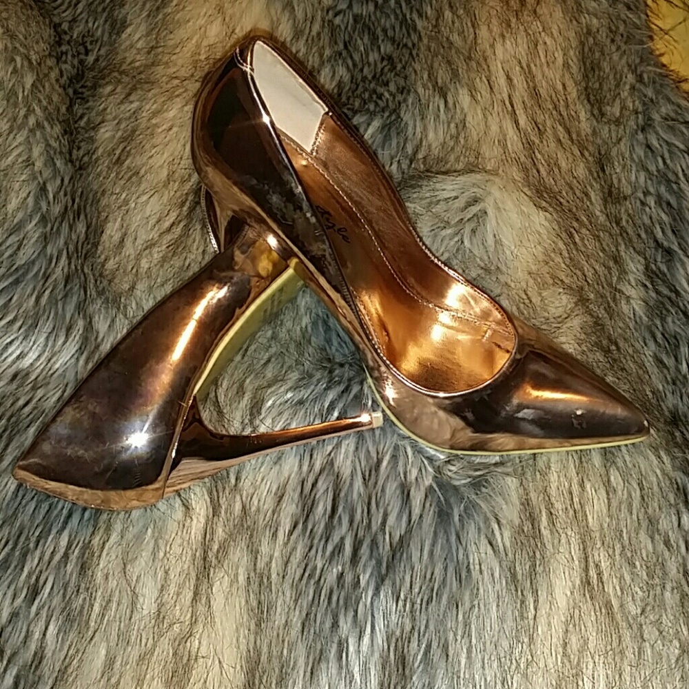 Ladies heels
